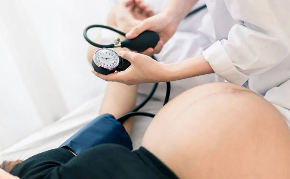 Aντιμετώπιση Eπιπλοκών της Kύησης